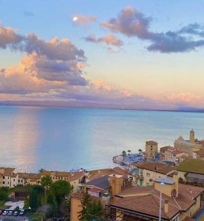 Bilocale Vista Mare Con Posto Auto Leilighet Porto Santo Stefano  Eksteriør bilde