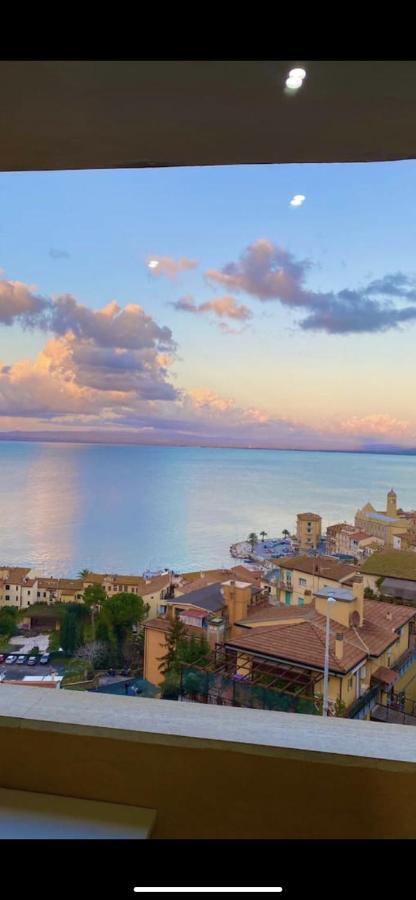 Bilocale Vista Mare Con Posto Auto Leilighet Porto Santo Stefano  Eksteriør bilde